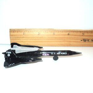 Lockheed SR-71 Blackbird Aircraft Jet NASA Research Vintage #17951 Toy A210 USAF